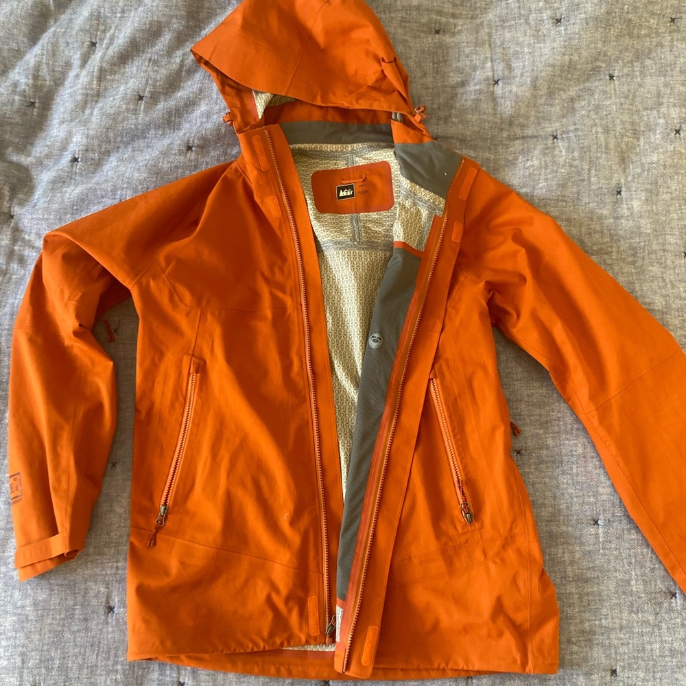 REI Brand rain jacket. EUC - like new.